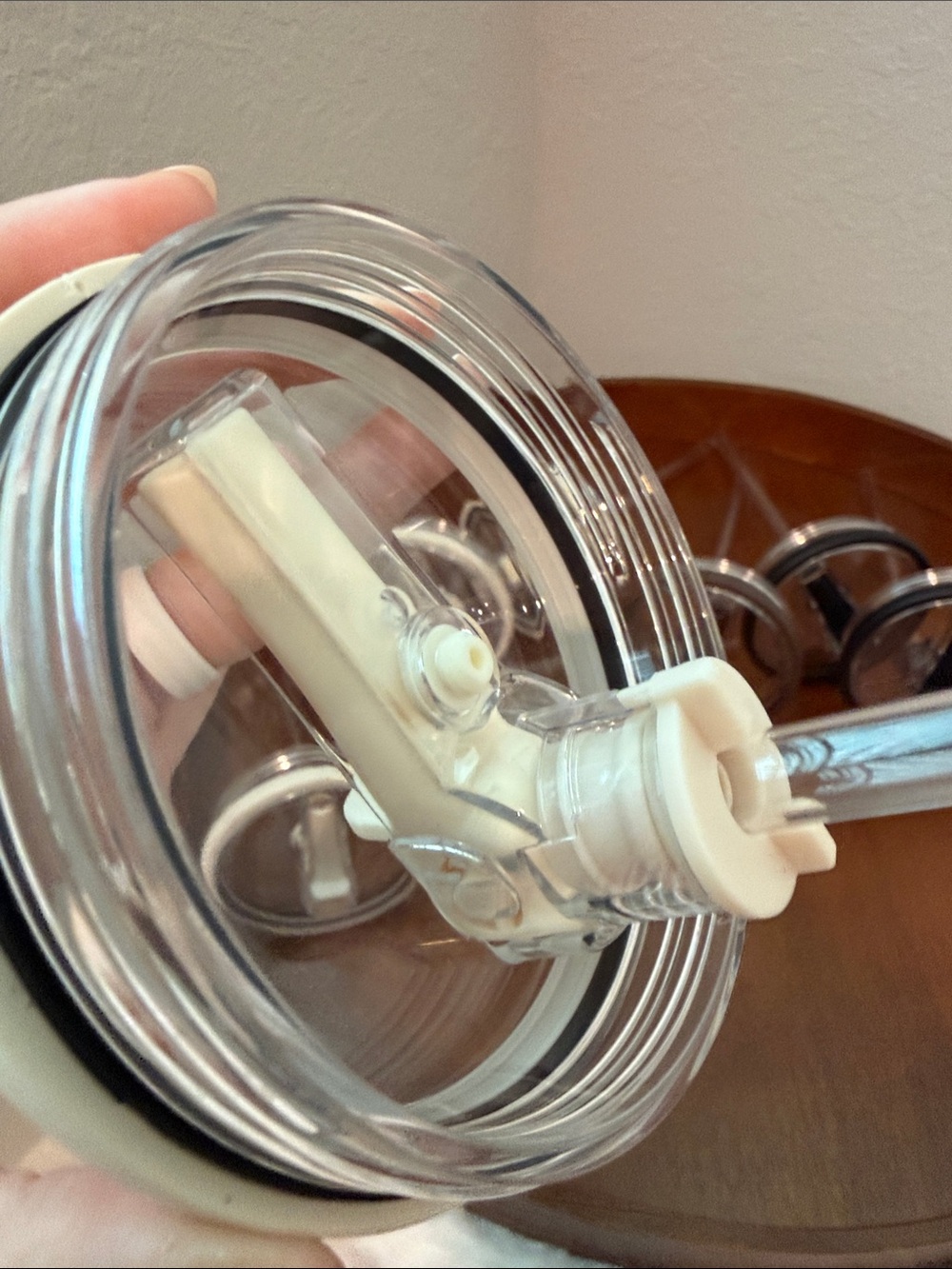 Hydrojug 40oz traveler and 1 40oz sport removable lids selling as a bundle - Picture 8 of 14